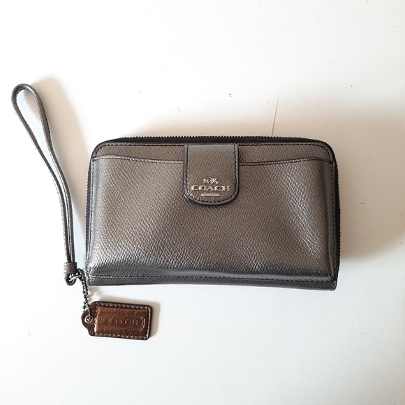 Coach Zipper Around Wallet - Picture 1 of 11